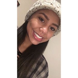 Meet your Posher, Whitney